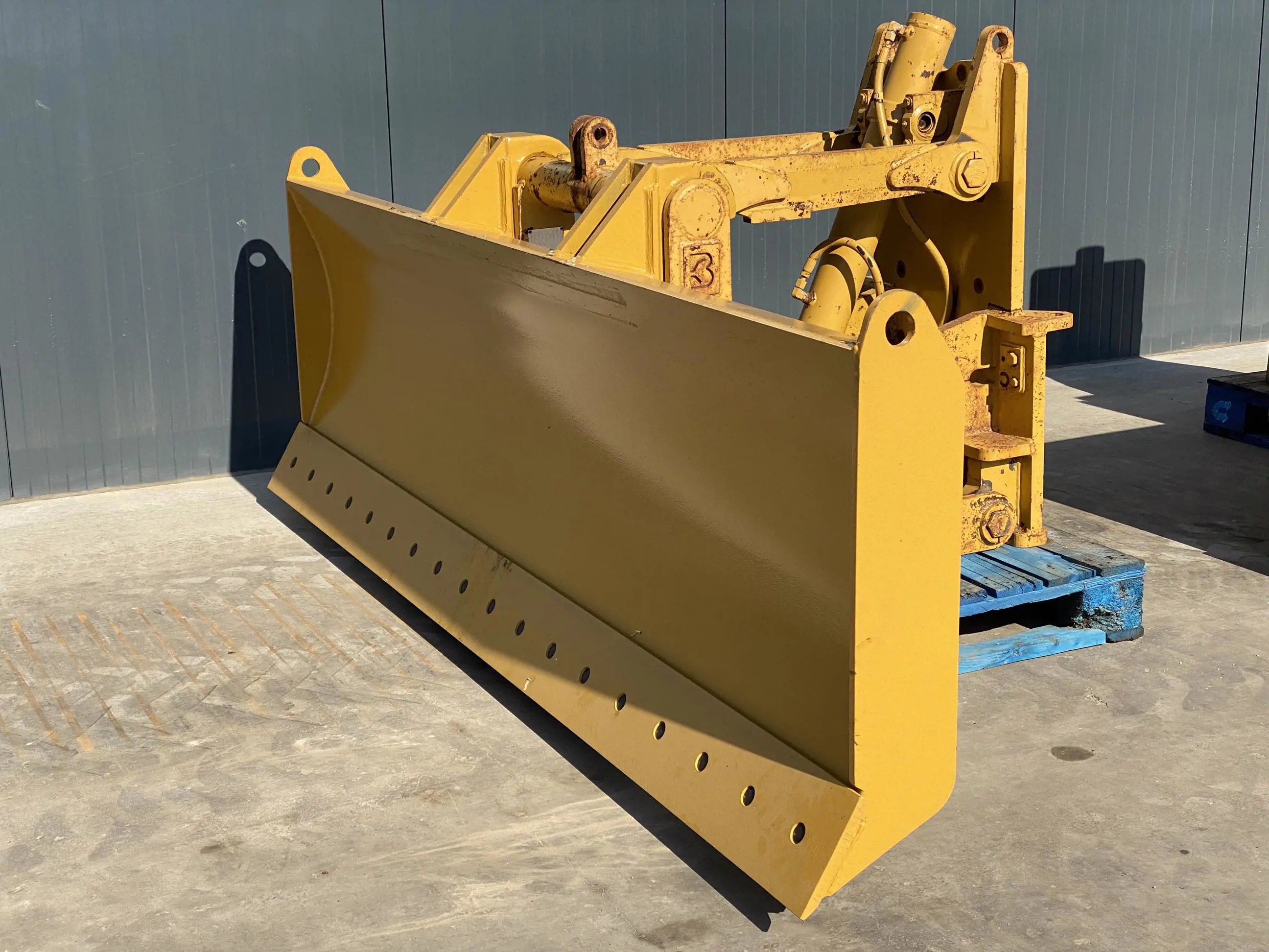 Front Blades Caterpillar Front Blade + Lift 12H / 120M / 120H
